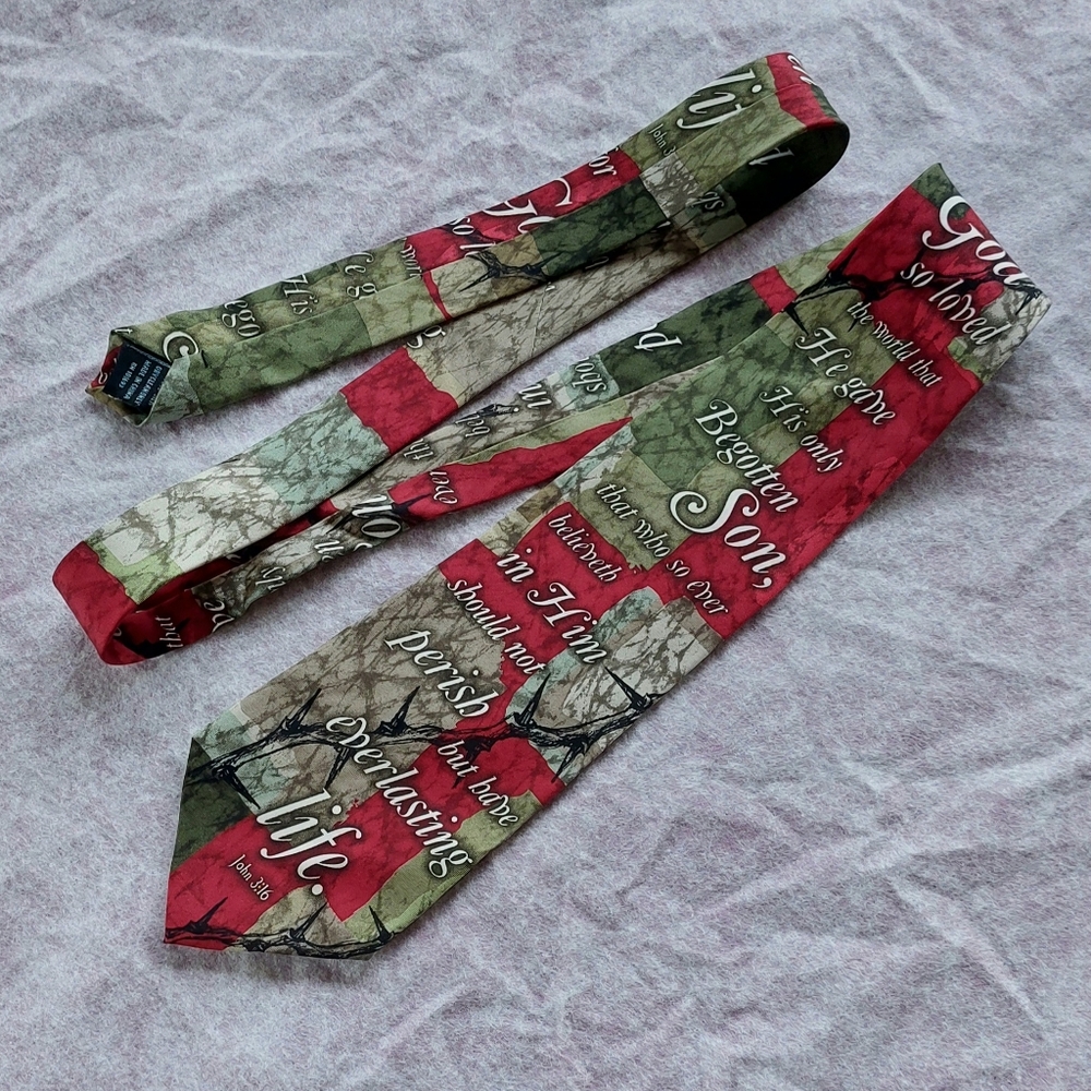 Vintage Christian Christ Lord Multicolor Patterned Men's Tie